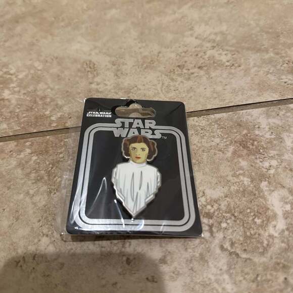 Star Wars Celebration 2020 Anaheim exclusive LE Princess Leia enamel pin Disney - Picture 2 of 3